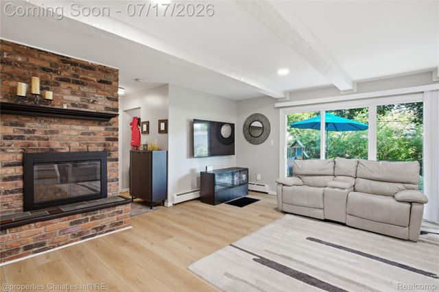 5569 Tadworth Place, West Bloomfield Charter Township, MI 48322