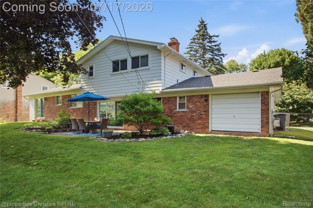 5569 Tadworth Place, West Bloomfield Charter Township, MI 48322