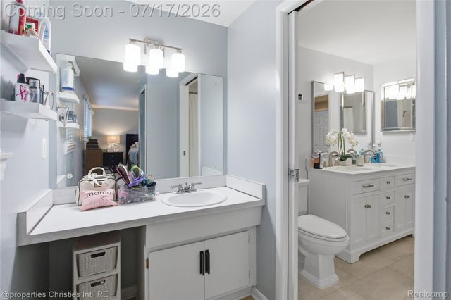 5569 Tadworth Place, West Bloomfield Charter Township, MI 48322