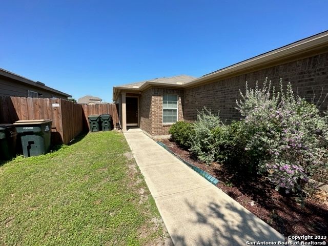 11806 Luckey Flower, San Antonio, TX 78252