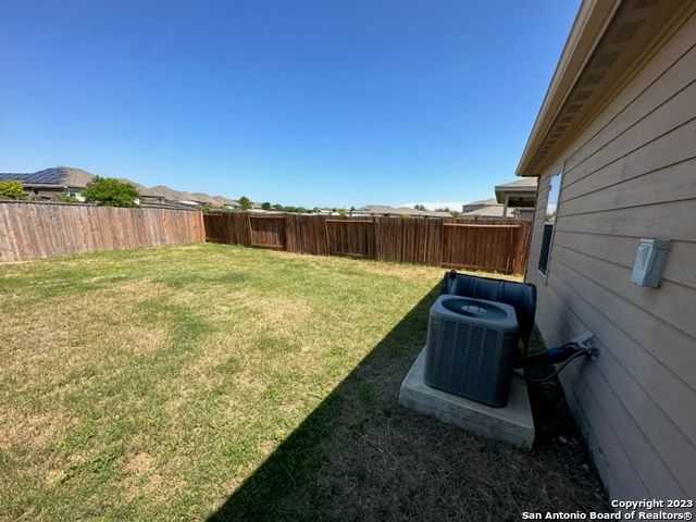 11806 Luckey Flower, San Antonio, TX 78252