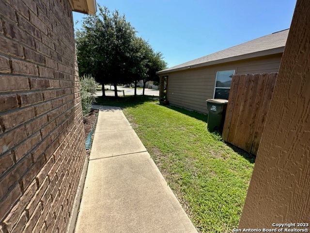 11806 Luckey Flower, San Antonio, TX 78252