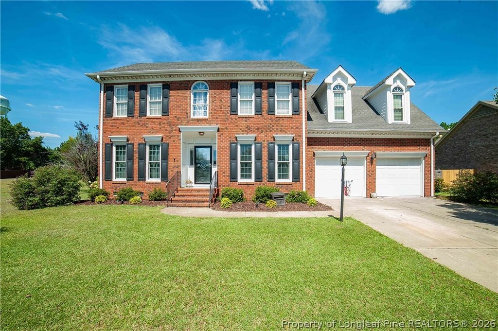 328 Interchange Drive, Fayetteville, NC 28311 — exterior