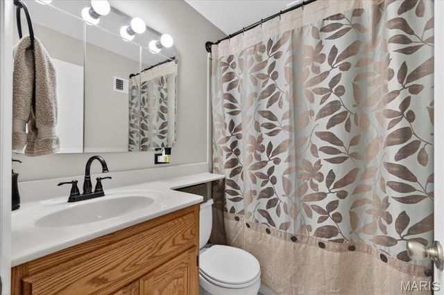 9831 Lindhall Lane, Unincorporated, MO 63123