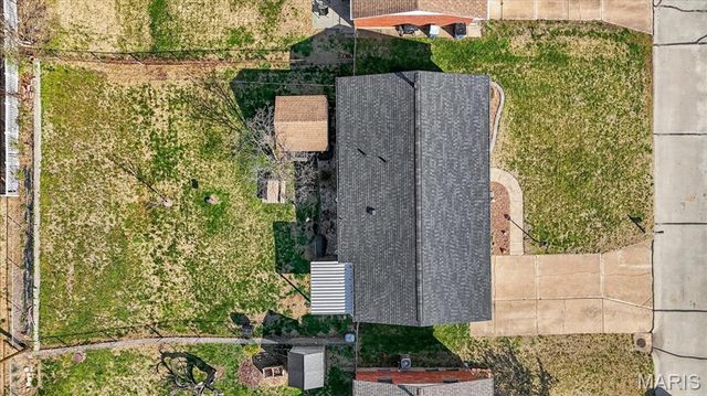 9831 Lindhall Lane, Unincorporated, MO 63123