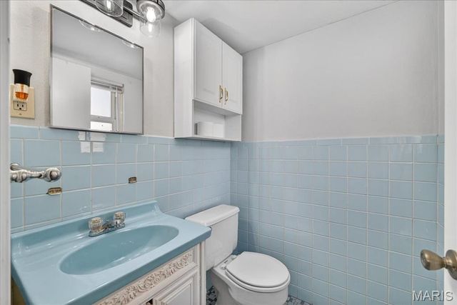 9831 Lindhall Lane, Unincorporated, MO 63123