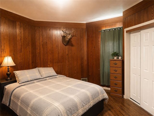 139 Wampum Avenue, Ellwood City, PA 16117