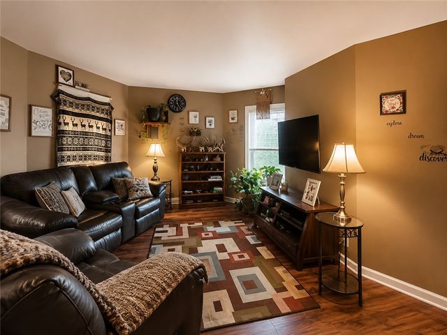 139 Wampum Avenue, Ellwood City, PA 16117