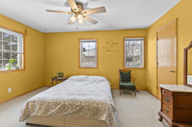 5617 138th Street N, Hugo, MN 55038