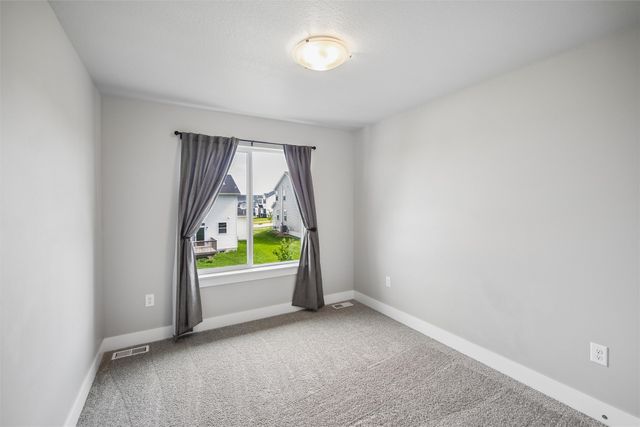 4106 NE Timber Lane, Ankeny, IA 50021