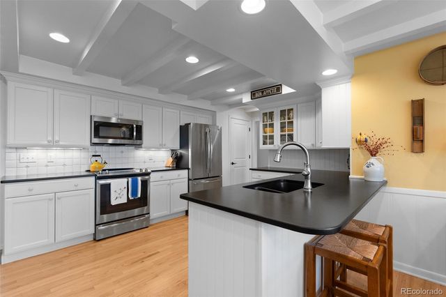 3047 S Holly Place, Denver, CO 80222