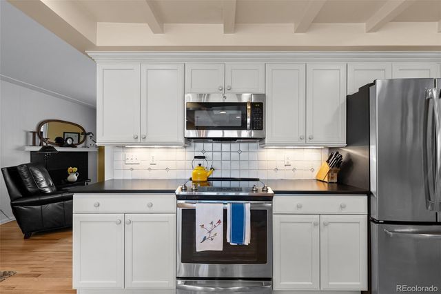 3047 S Holly Place, Denver, CO 80222