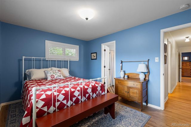 3047 S Holly Place, Denver, CO 80222