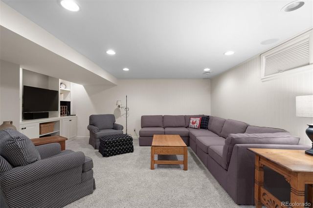 3047 S Holly Place, Denver, CO 80222