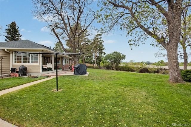 3047 S Holly Place, Denver, CO 80222