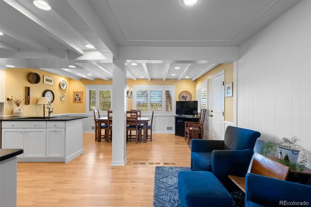 3047 S Holly Place, Denver, CO 80222