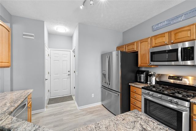 1463 Linton Lane, Broadview Heights, OH 44147