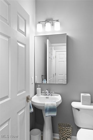 1463 Linton Lane, Broadview Heights, OH 44147