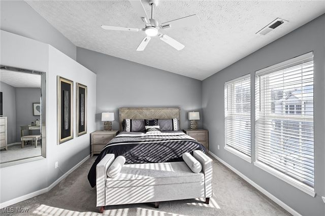 1463 Linton Lane, Broadview Heights, OH 44147