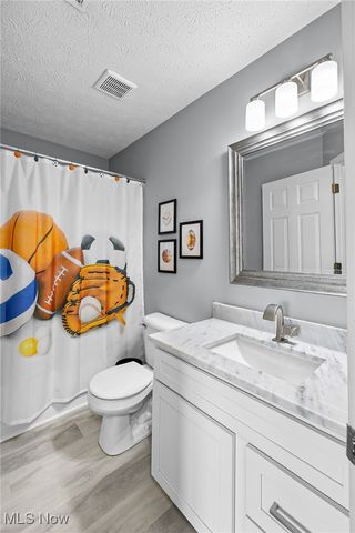 1463 Linton Lane, Broadview Heights, OH 44147