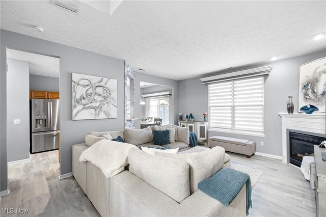 1463 Linton Lane, Broadview Heights, OH 44147