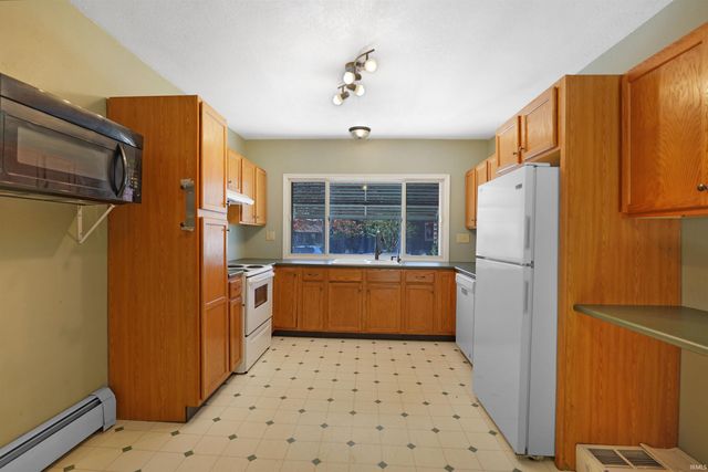 202 E Main Street, Silver Lake, IN 46982