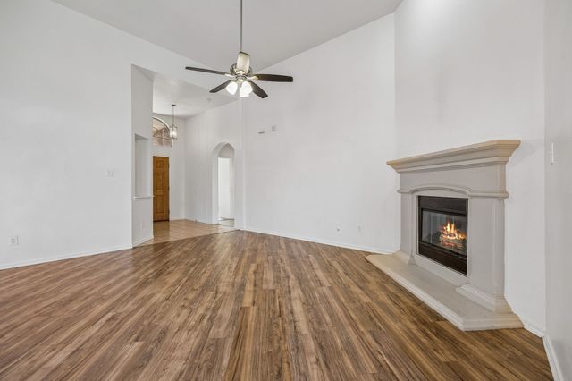 9528 Willow Branch Way, Fort Worth, TX 76036