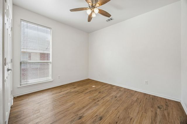 9528 Willow Branch Way, Fort Worth, TX 76036