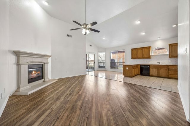 9528 Willow Branch Way, Fort Worth, TX 76036