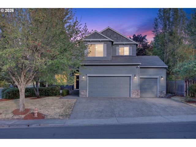 12604 Sw CREEKSHIRE Dr, Tigard, OR 97223
