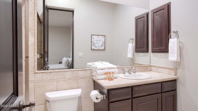 6920 E HUMMINGBIRD Lane, Paradise Valley, AZ 85253