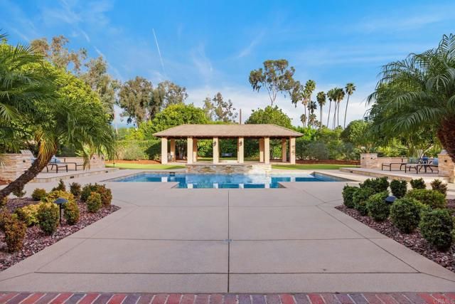 14323 Rancho Santa Fe Lakes Drive, Rancho Santa Fe, CA 92067