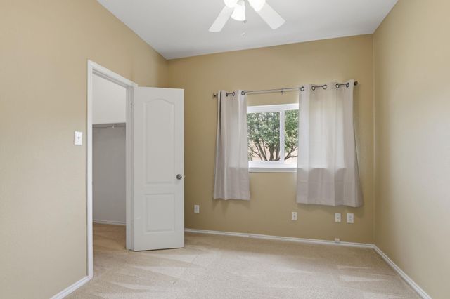 109 Silver Lace LN, Round Rock, TX 78664