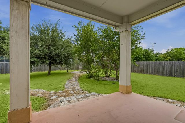 109 Silver Lace LN, Round Rock, TX 78664