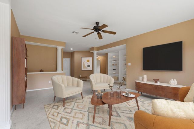109 Silver Lace LN, Round Rock, TX 78664