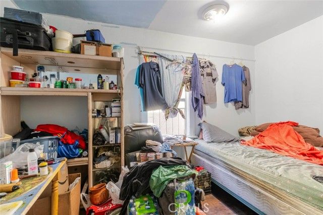 811 E 43rd Place, Los Angeles, CA 90011