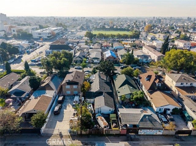 811 E 43rd Place, Los Angeles, CA 90011