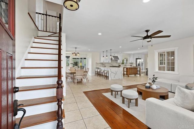 746 Sunrise Drive E, Vista, CA 92084