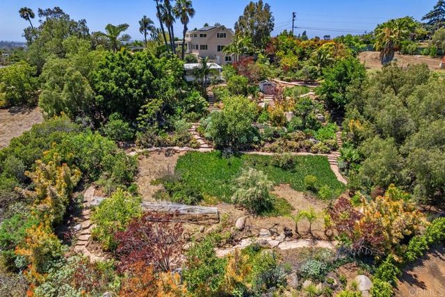 746 Sunrise Drive E, Vista, CA 92084
