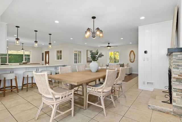 746 Sunrise Drive E, Vista, CA 92084