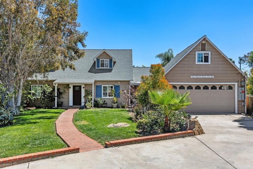 746 Sunrise Drive E, Vista, CA 92084