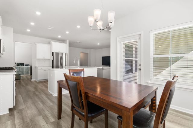 225 Red Bluff Street, Summerville, SC 29483