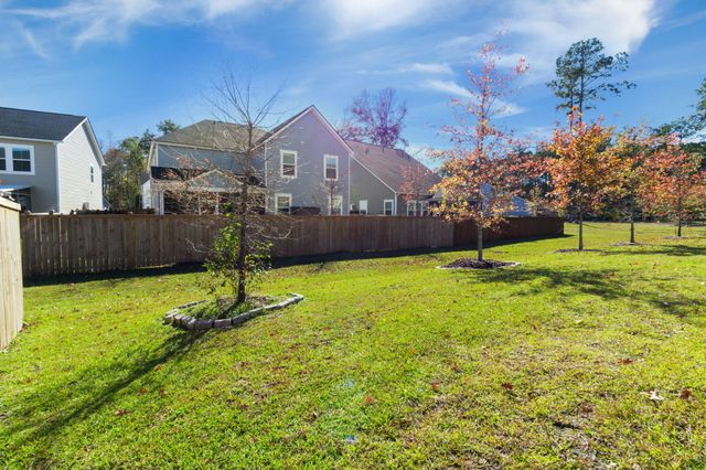 225 Red Bluff Street, Summerville, SC 29483