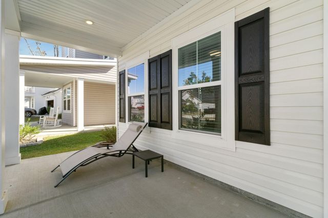 225 Red Bluff Street, Summerville, SC 29483