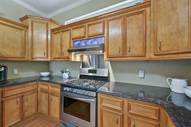 1 Wolfe Lane, Manvel, TX 77578