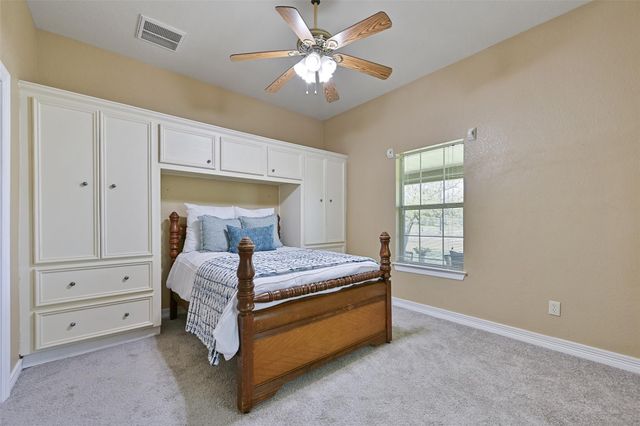 1 Wolfe Lane, Manvel, TX 77578