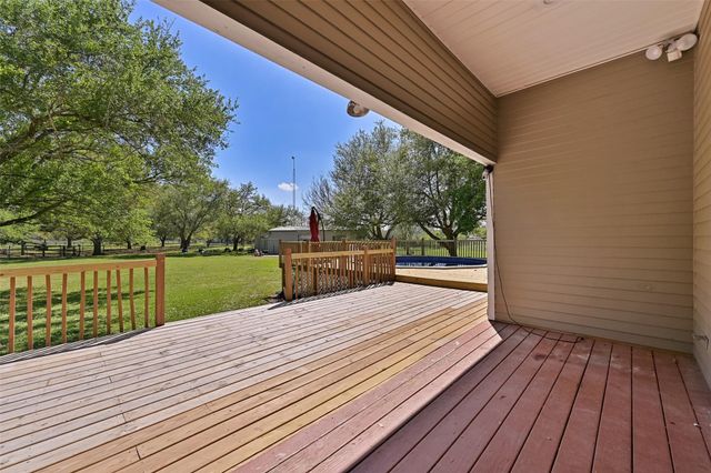 1 Wolfe Lane, Manvel, TX 77578