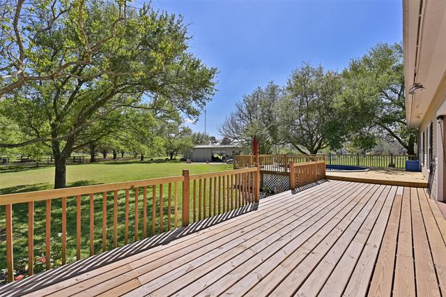 1 Wolfe Lane, Manvel, TX 77578