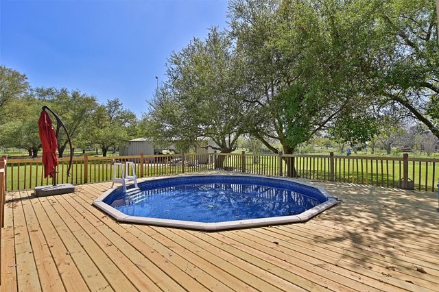 1 Wolfe Lane, Manvel, TX 77578