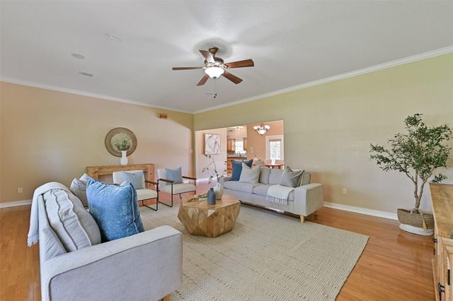 1 Wolfe Lane, Manvel, TX 77578